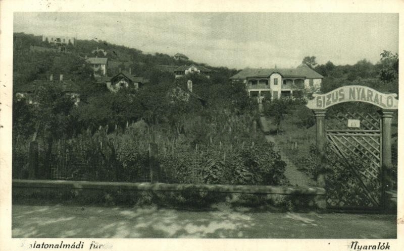 Család penzió (Mikszáth u)