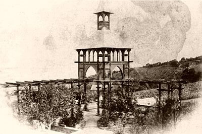 1903-ban kiadott képeslapon látszik. Becsült helye a képeslapok alapján nagyjából a mai Batthyány út 7. szám alatti Panoráma villa helyén, a „mozdony” közelében, onnan picit felfelé lehetett.Sorsa ismeretlen, valószínűleg már a XX. század első felében lebontásra került.