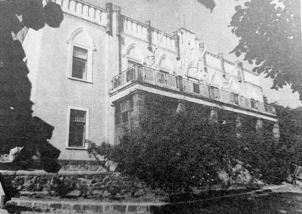 Szalay / Kis Jancsi villa