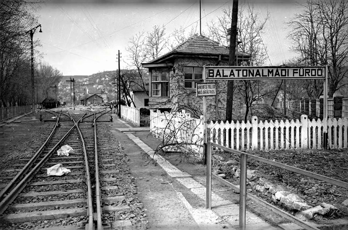 Vasútállomás (Balatonalmádi Fürdő)