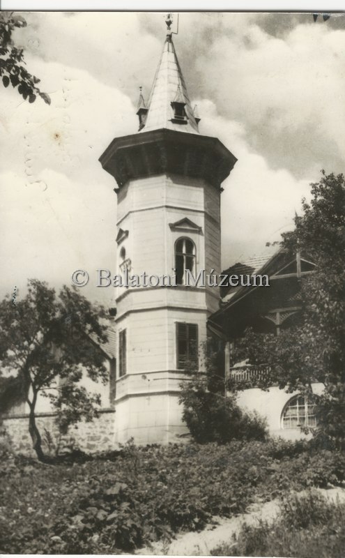 Véghely villa